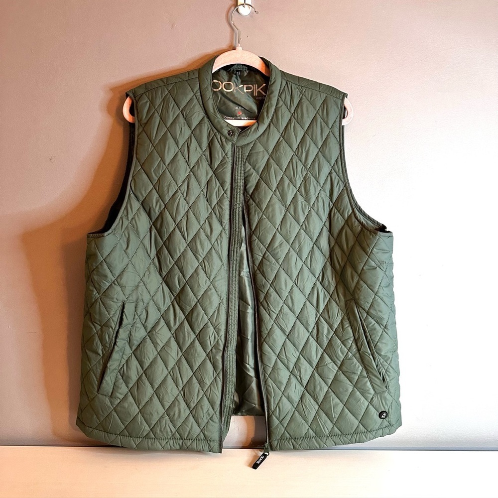 Ookpik - Men’s Olive Green Vest, Size XL, Vegan, Quilted, Pockets, Zipper Front